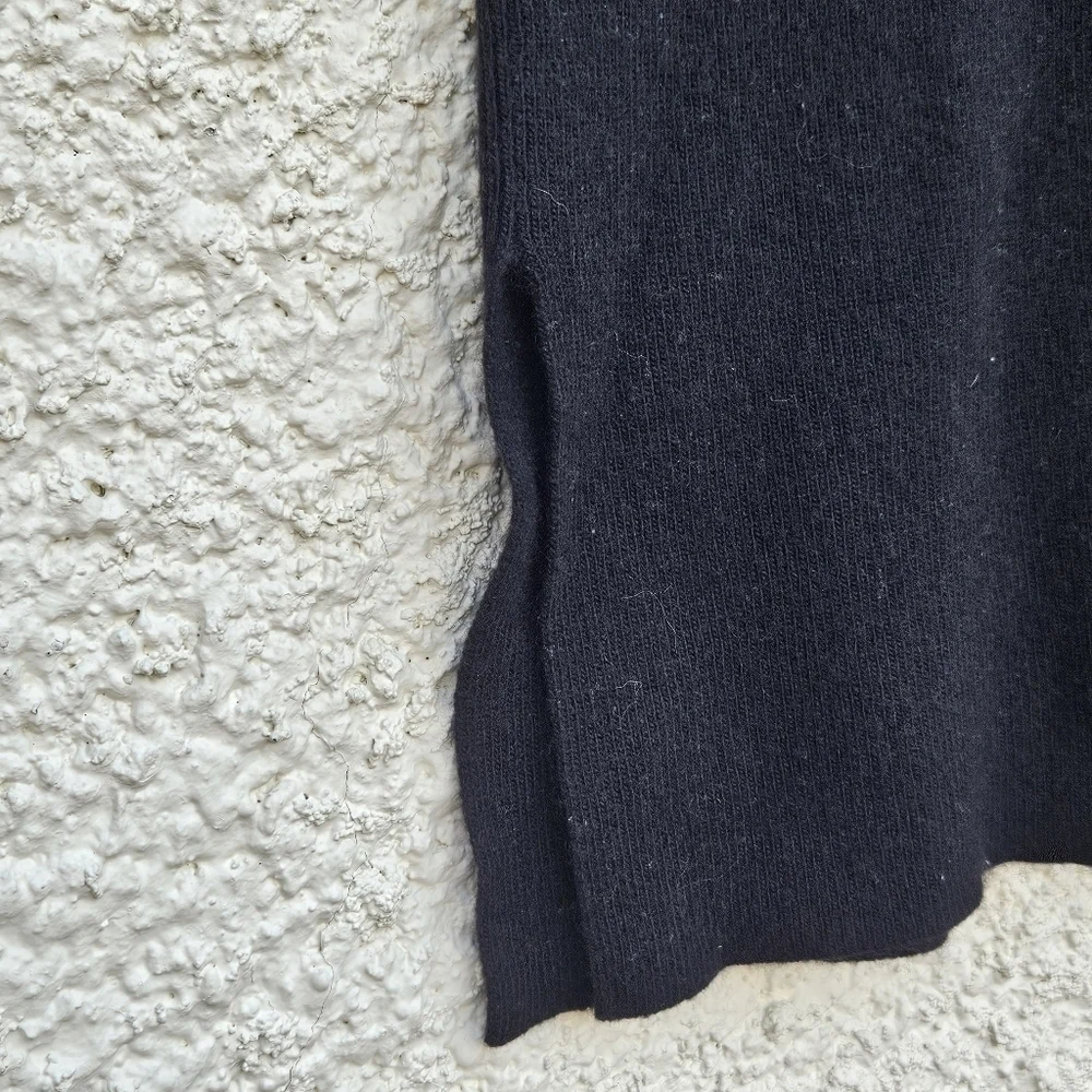 J. Crew black peplum sleeve v neck wool-blend sweater XS